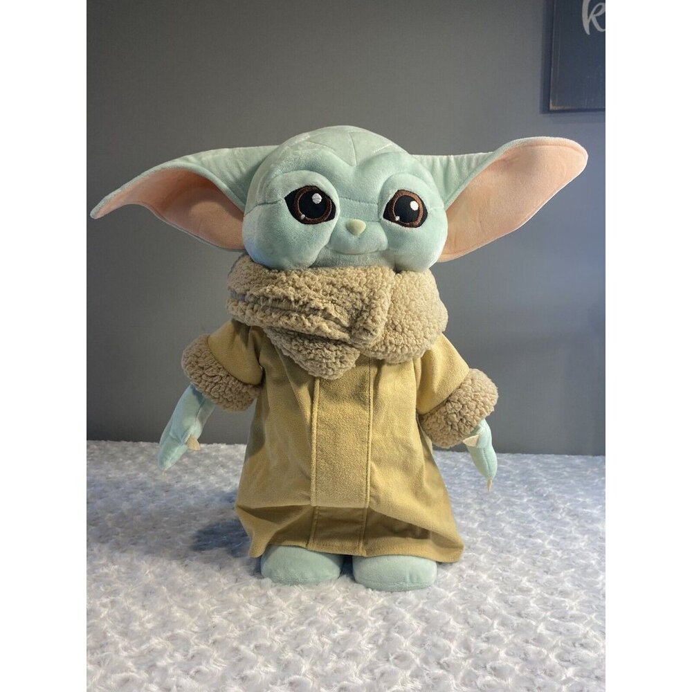 Star Wars Yoda 20 Inch Standing Plush Bendable Ears 440631